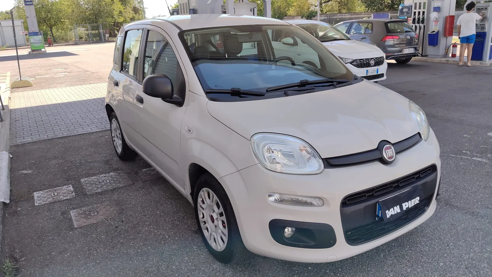 Fiat Panda 3, nocciola, vista tre quarti anteriore